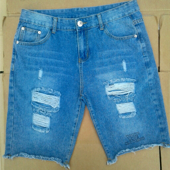 Tough Love size 32 stylish jean shorts - Picture 1 of 13